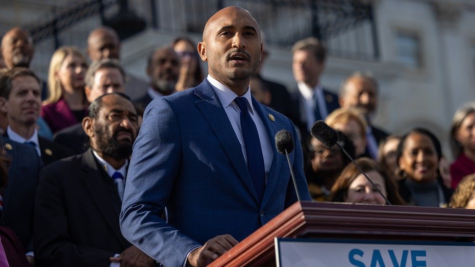 Vulnerable House Democrats Shift Stance on Women's Sports Amendment Ahead of Midterms