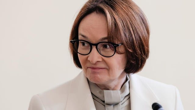 Russian Central Bank Slashes GDP Growth Forecast to Zero, Warns of Faster Inflation