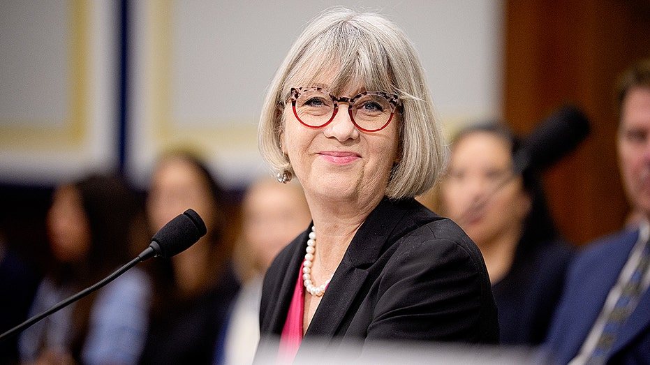 Smithsonian director faces scrutiny after resurfaced video calls history a «tool of social justice»