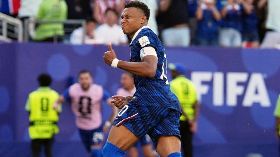 Kylian Mbappé penalty lifts France past Paraguay in physical World Cup Round of 16 match