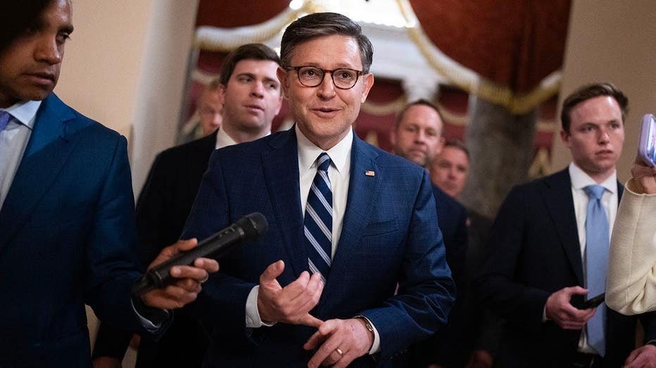 House Republicans Pass Bill to Avert Government Shutdown Until After November Midterms